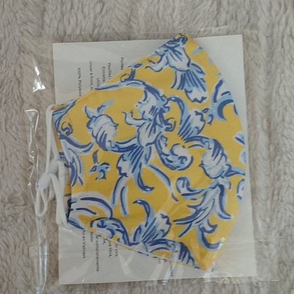 Tory Burch Accessories - Sale! Tory Burch Face Mask